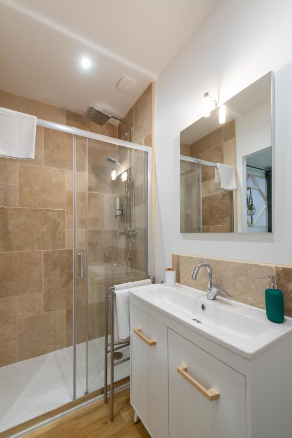 Appartamento Esprit Jungle Roanne Esterno foto