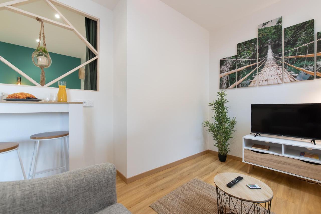 Appartamento Esprit Jungle Roanne Esterno foto